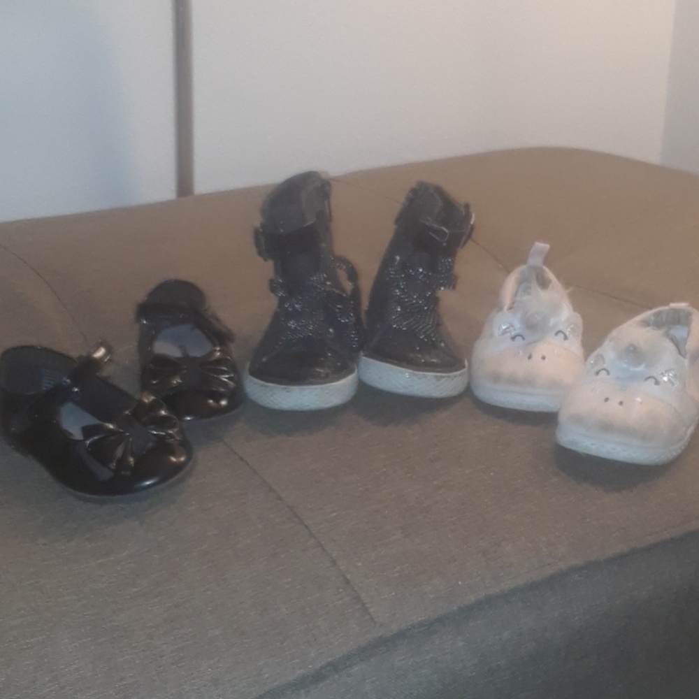 3 pairs of shoes